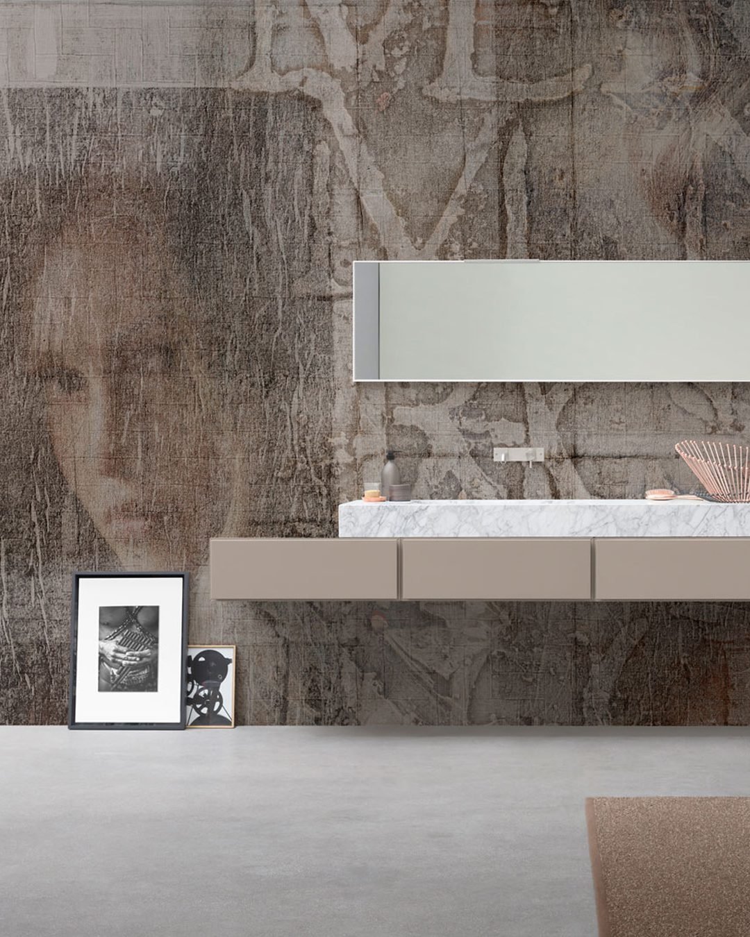 THE-SECRET-UNVEILED_INKCAHK18_AMB Carta Da Parati The Secret Unveiled - Inkiostro Bianco - immagine 1